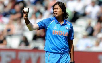 झूलन ने रचा इतिहास, 200 विकेट लेने वाली पहली गेंदबाज बनीं