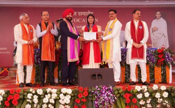 Governor Uttarakhand awards degrees at Swami Rama Himalayan University