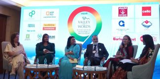 VoW Litfest ‘Poetry Cafe’ Sways Doonites