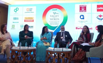 VoW Litfest ‘Poetry Cafe’ Sways Doonites