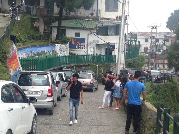 tourists flocking mussoorie