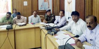 Upper commissioner garhwal angry on mismanagment