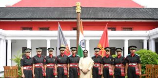 वीरता और विवेक को जीवन का मार्गदर्शक बनाएं युवा अधिकारीः राष्ट्रपति